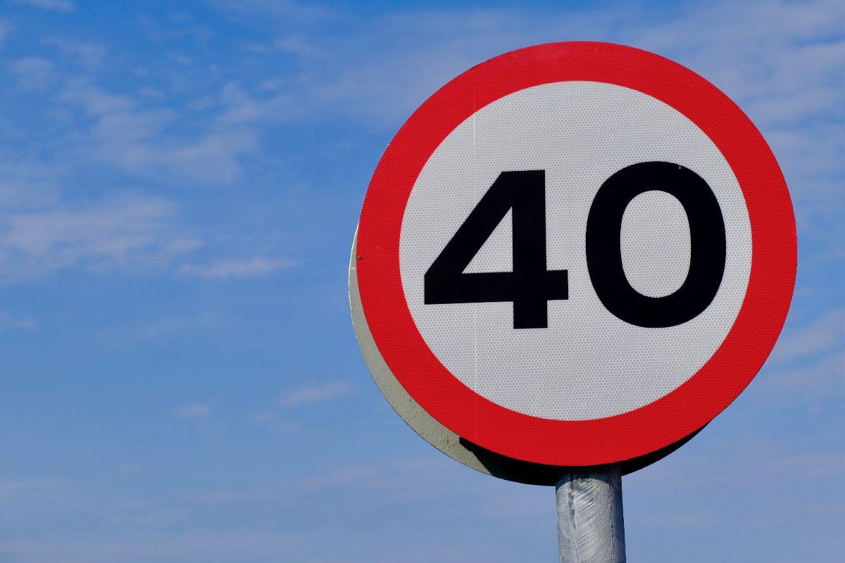 40mph sign sml