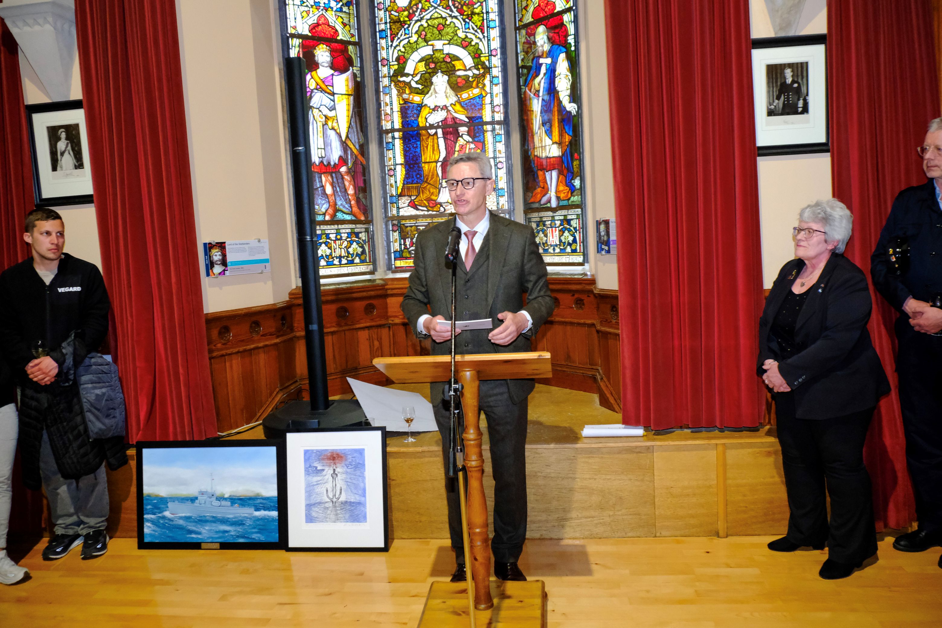 The Norwegian Ambassador addresses the reception