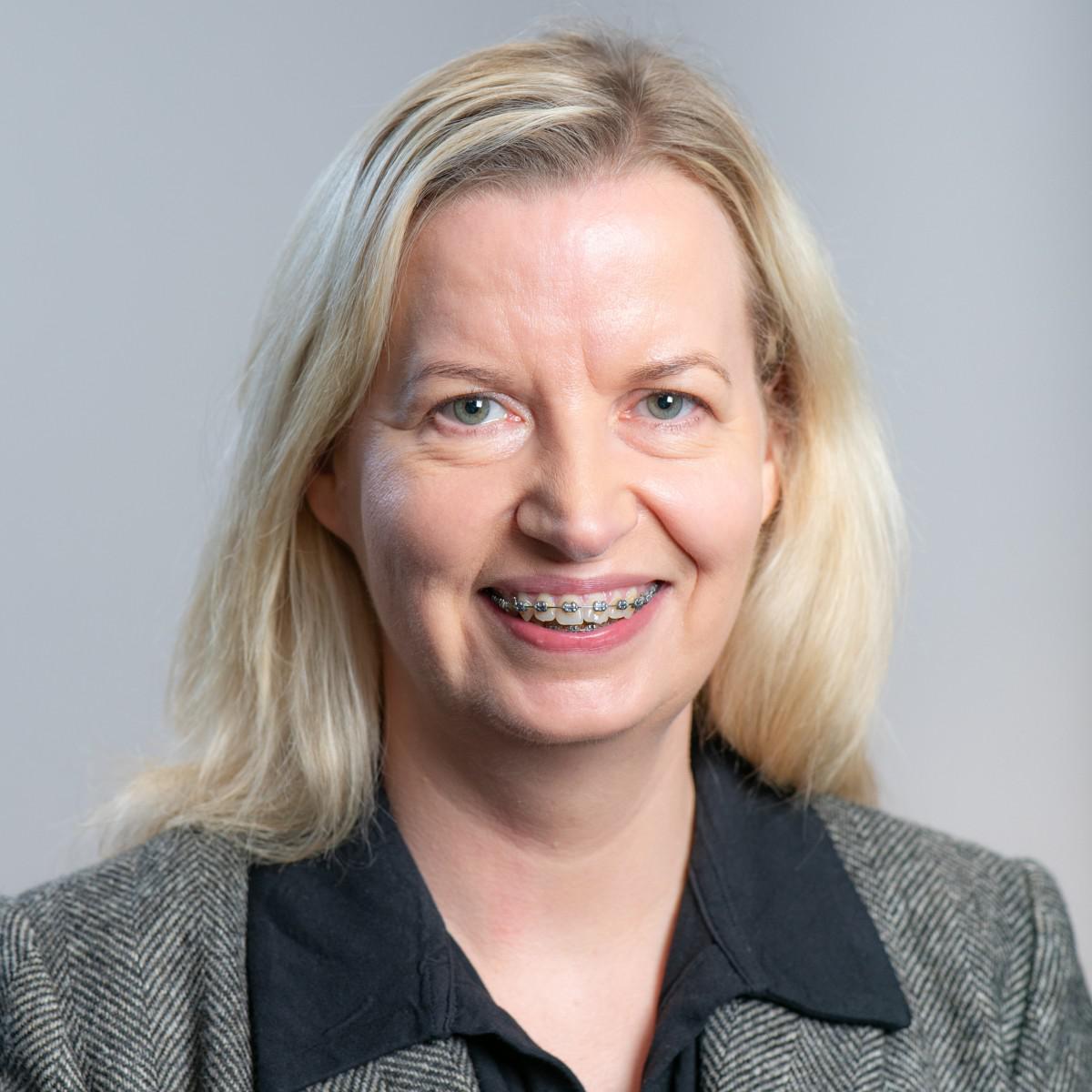 Fiona robertson sq sml