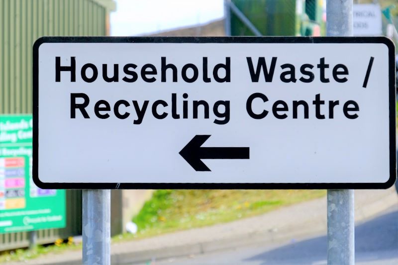 Household waste sign