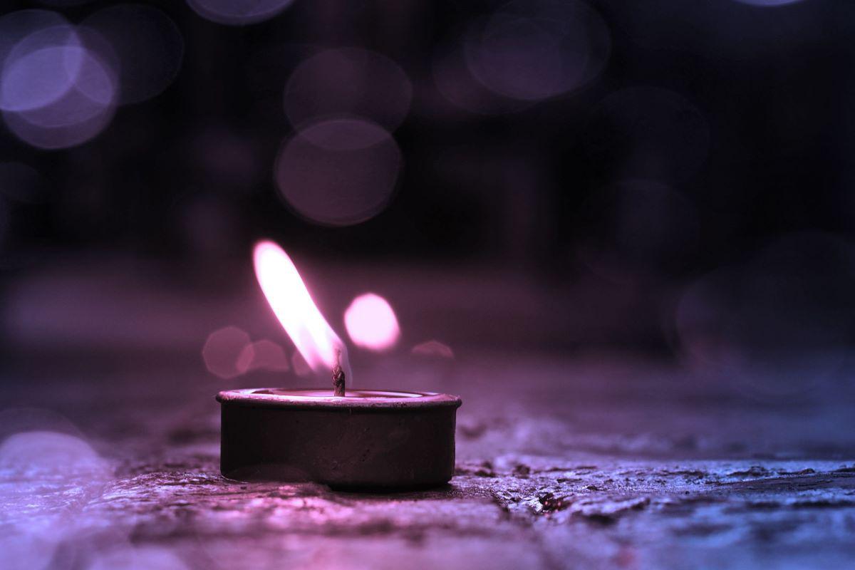 Overdose awareness day candle sml