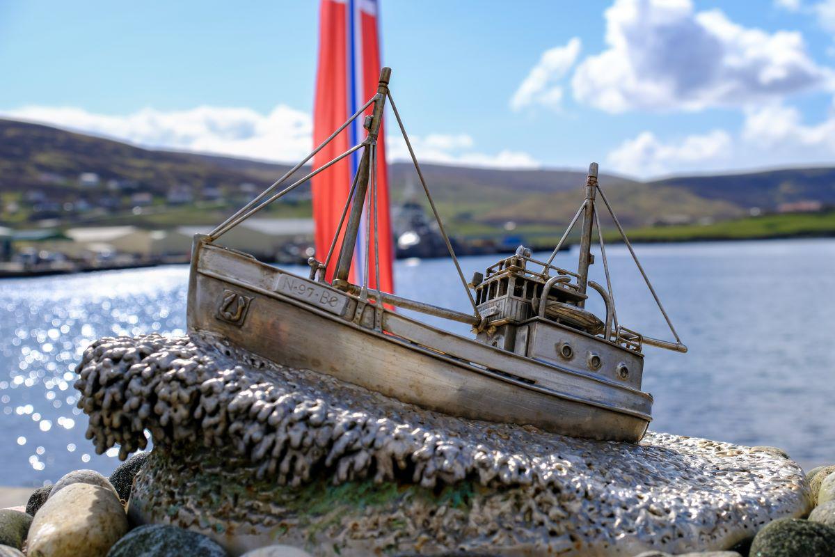Shetland bus memorial mk andholmen sml